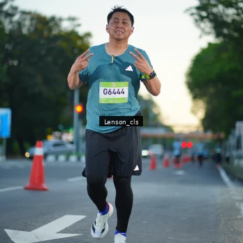 Runner Photo 1476819