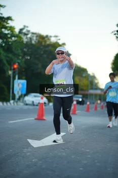 Runner Photo 1477185