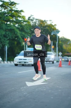 Runner Photo 1477268