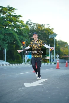 Runner Photo 1477303