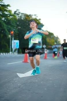 Runner Photo 1477349