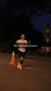 Runner Photo 1477655