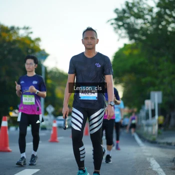Runner Photo 1477716