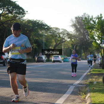 Runner Photo 1477976