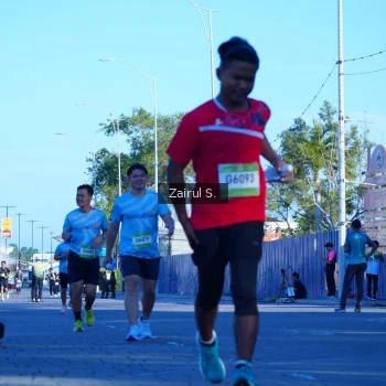 Runner Photo 1478787