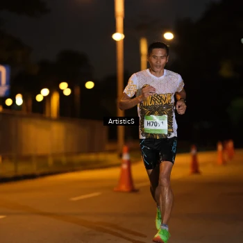 Runner Photo 1479742