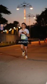 Runner Photo 1480139