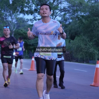 Runner Photo 1480342