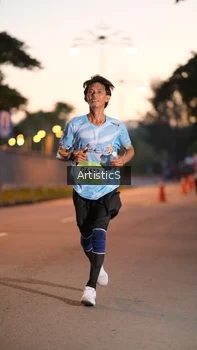 Runner Photo 1480711