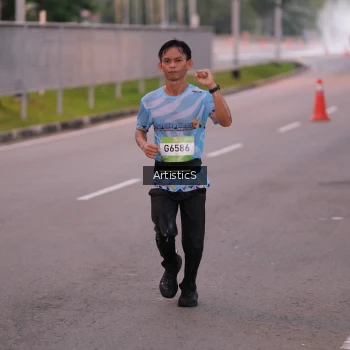 Runner Photo 1481302