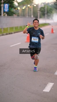Runner Photo 1481418