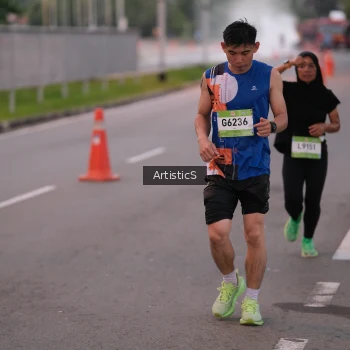Runner Photo 1481573