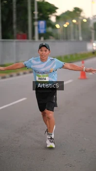 Runner Photo 1481693
