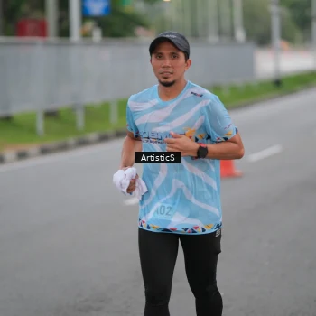 Runner Photo 1482019