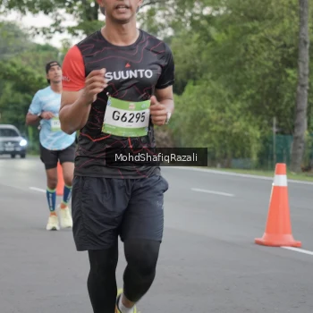 Runner Photo 1482506