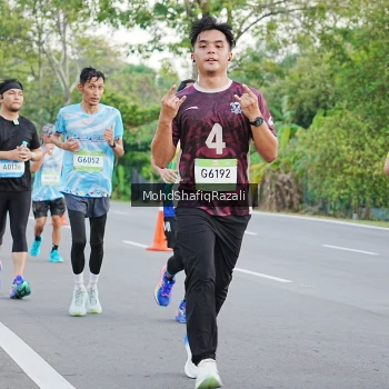 Runner Photo 1484249