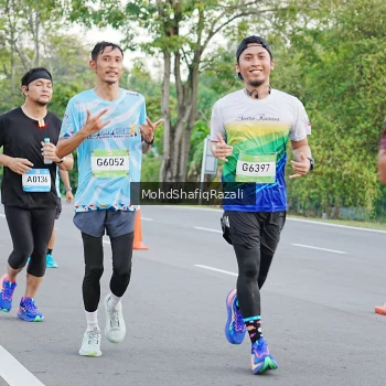 Runner Photo 1484294