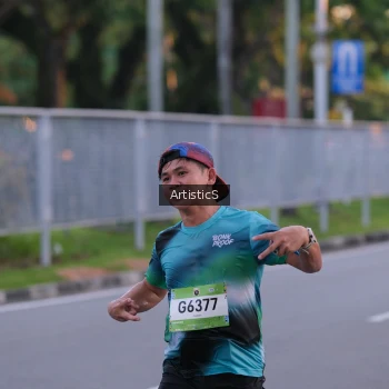 Runner Photo 1484410