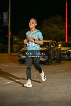 Runner Photo 1484430