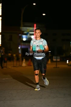 Runner Photo 1484658