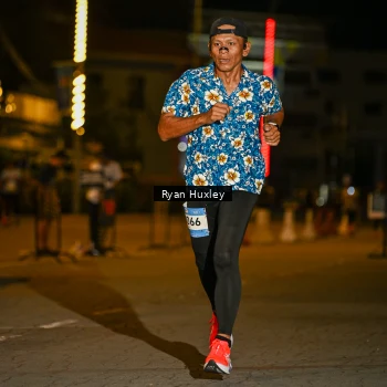 Runner Photo 1484692