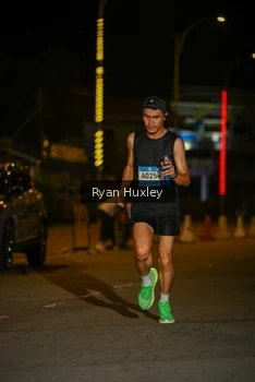Runner Photo 1484710