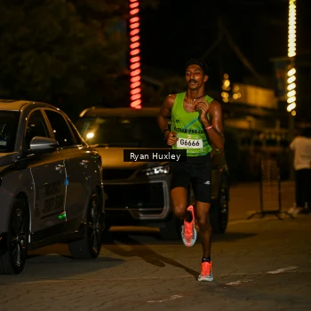 Runner Photo 1484807