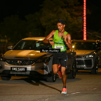 Runner Photo 1484814