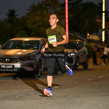 Runner Photo 1485461