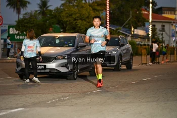 Runner Photo 1485656