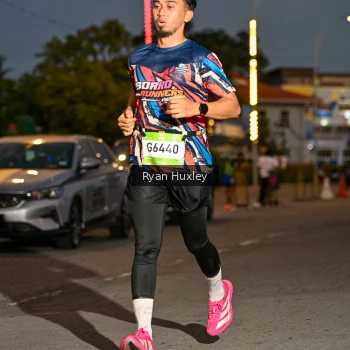 Runner Photo 1485710