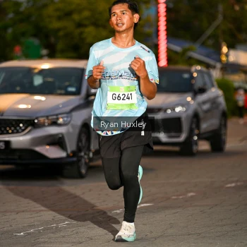 Runner Photo 1485798