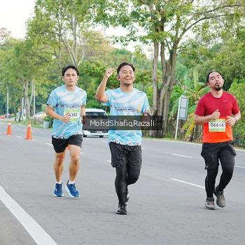 Runner Photo 1486086
