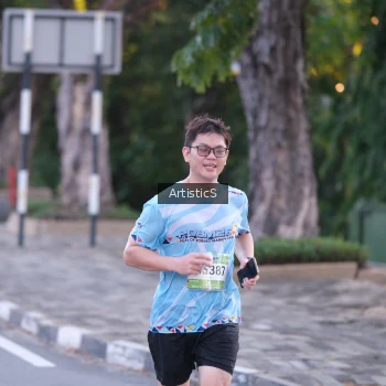 Runner Photo 1486158