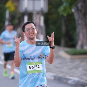 Runner Photo 1486355