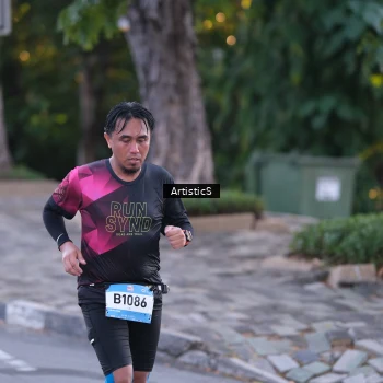 Runner Photo 1486850