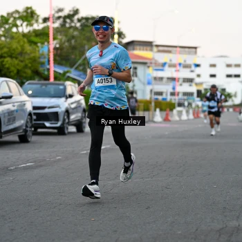 Runner Photo 1487244