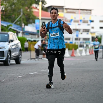 Runner Photo 1487334