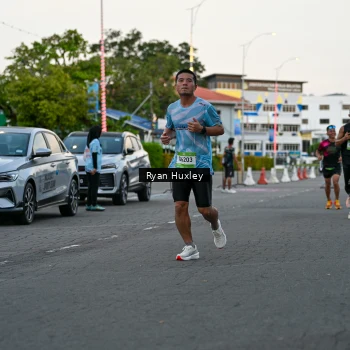 Runner Photo 1487547