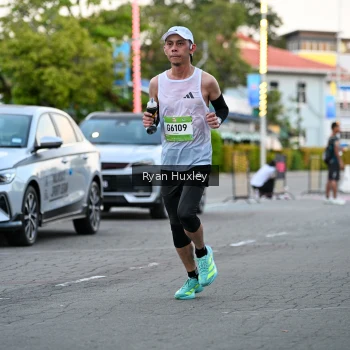 Runner Photo 1487641