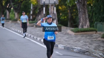 Runner Photo 1487784