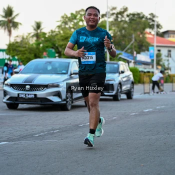 Runner Photo 1487851