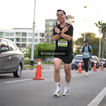 Runner Photo 1488781