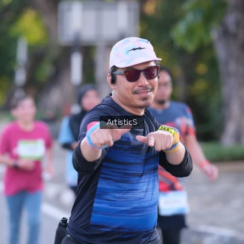 Runner Photo 1489417