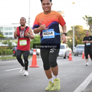 Runner Photo 1489446