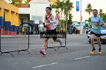 Runner Photo 1489559