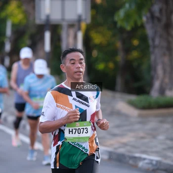 Runner Photo 1489593