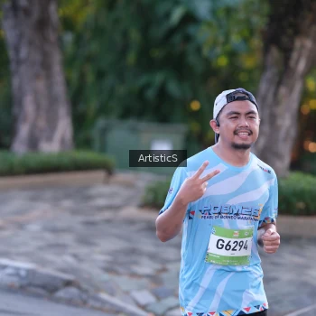 Runner Photo 1489930