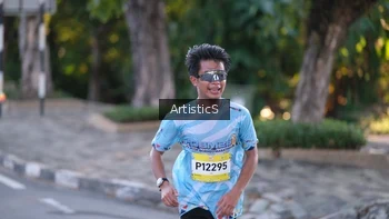 Runner Photo 1489989