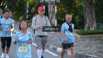 Runner Photo 1492892